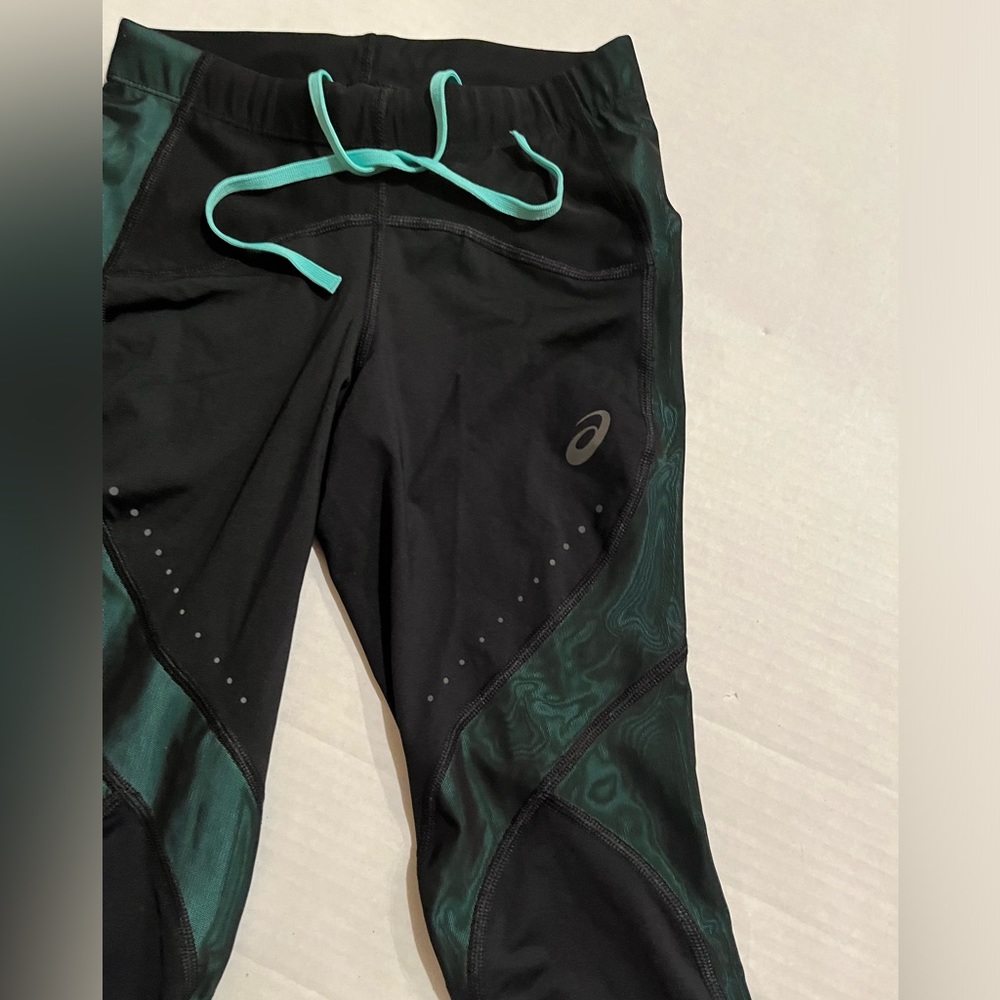 Like new! ASICS InnerMuscle crop leggings black green XS